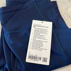 Lululemon. High rise. Full length. Navy. NWT.